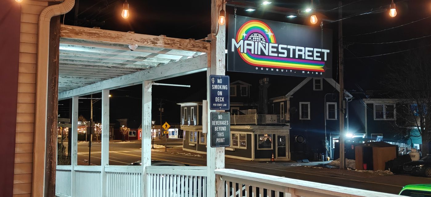 mainestreet sign ogunquit